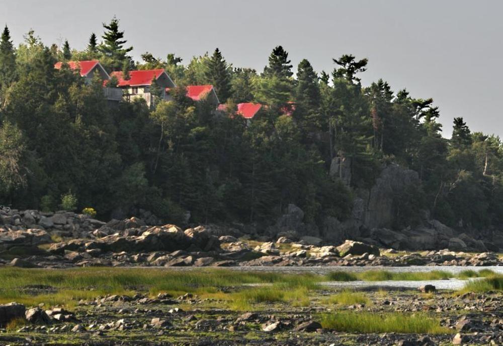 Отель Camping & Chalets De La Demi-Lieue Сен-Жан-Пор-Жоли Экстерьер фото
